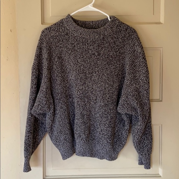 Uniqlo Sweaters - Uniqlo Crewneck Sweater